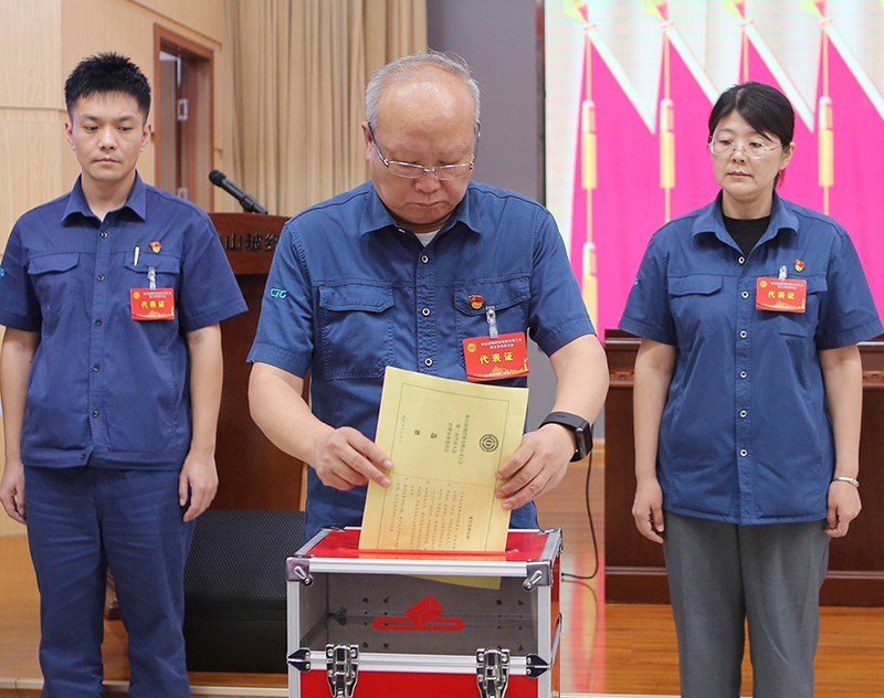 投票.jpg 投票.jpg